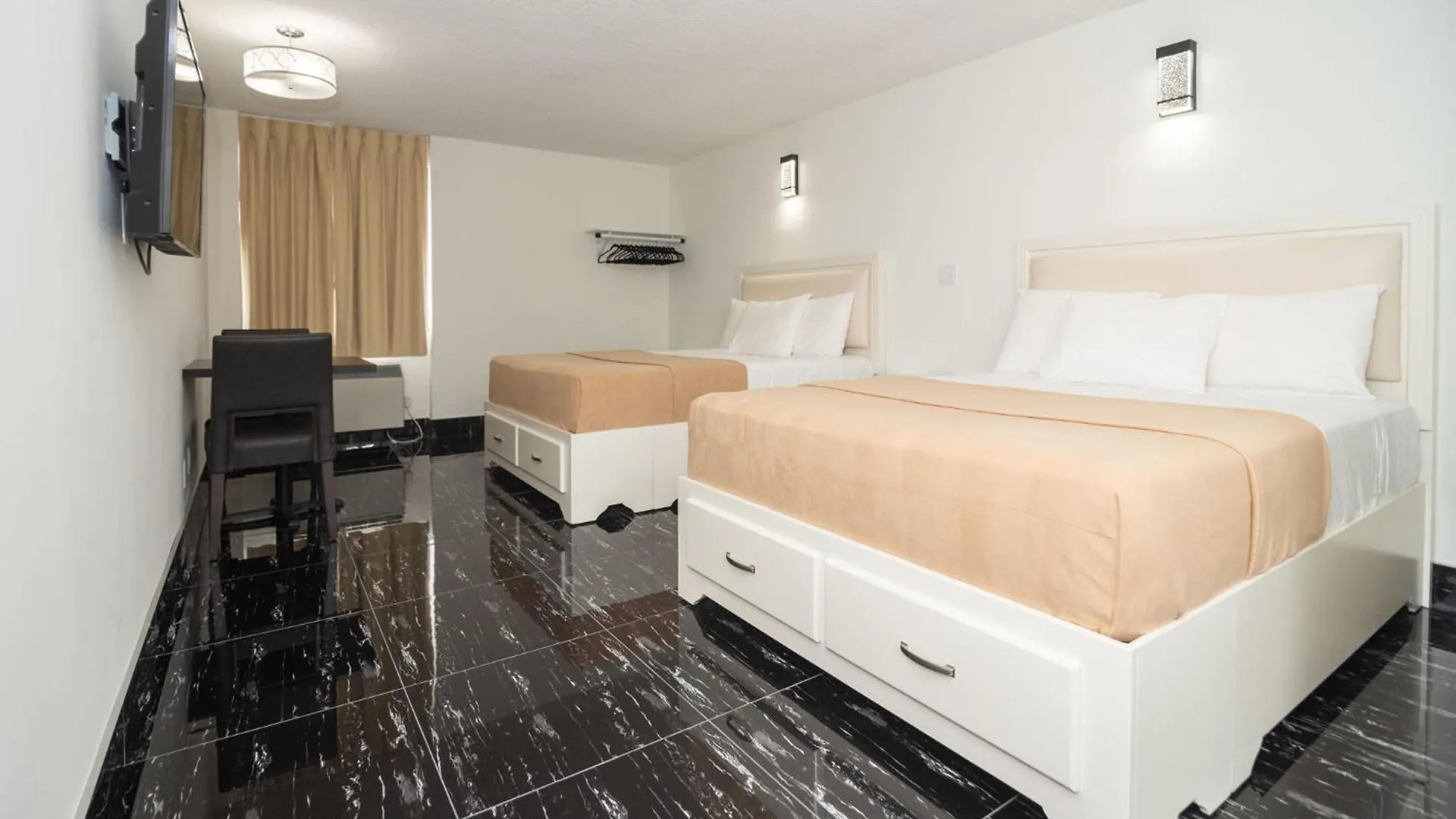 Diplomat Inn Niagara Falls